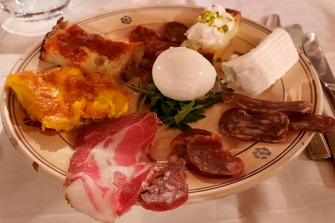 Antipasto_salumi_formaggi_lucani